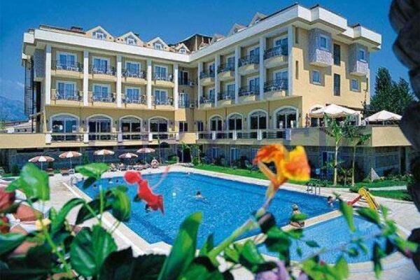 Beso Beach Hotel